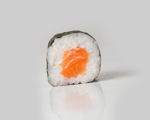 hoso-maki-salmon.jpg